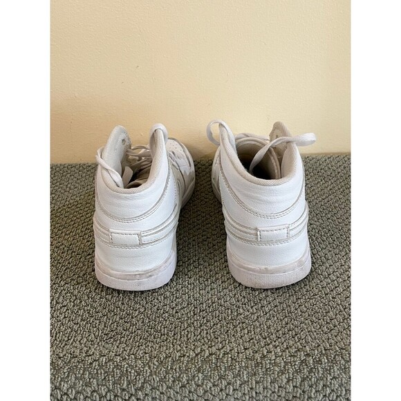 Nike Jordan 1 Retro Mid 'White Pure Platinum" 554724-104 Men’s Sz 7 Women 8.5 - Picture 4 of 8